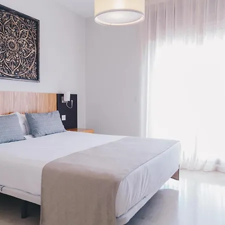 Ona Valle Golf & Aparthotel 4*