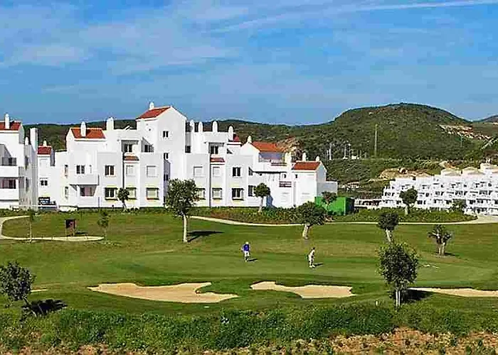 Ona Valle Golf & 4*